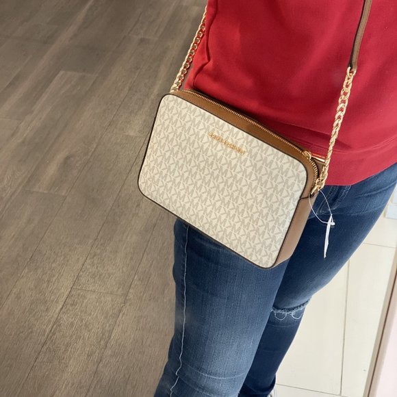 Michael Kors MK Jet Set Large Logo Crossbody Bag VANILLA New - Picture 2 of 4